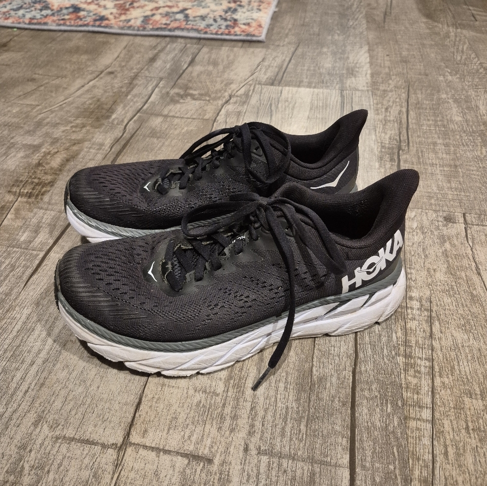 Hoka One One Womens Clifton 7 1110535 Black Running Shoes Sneakers Sz 8 D Wide